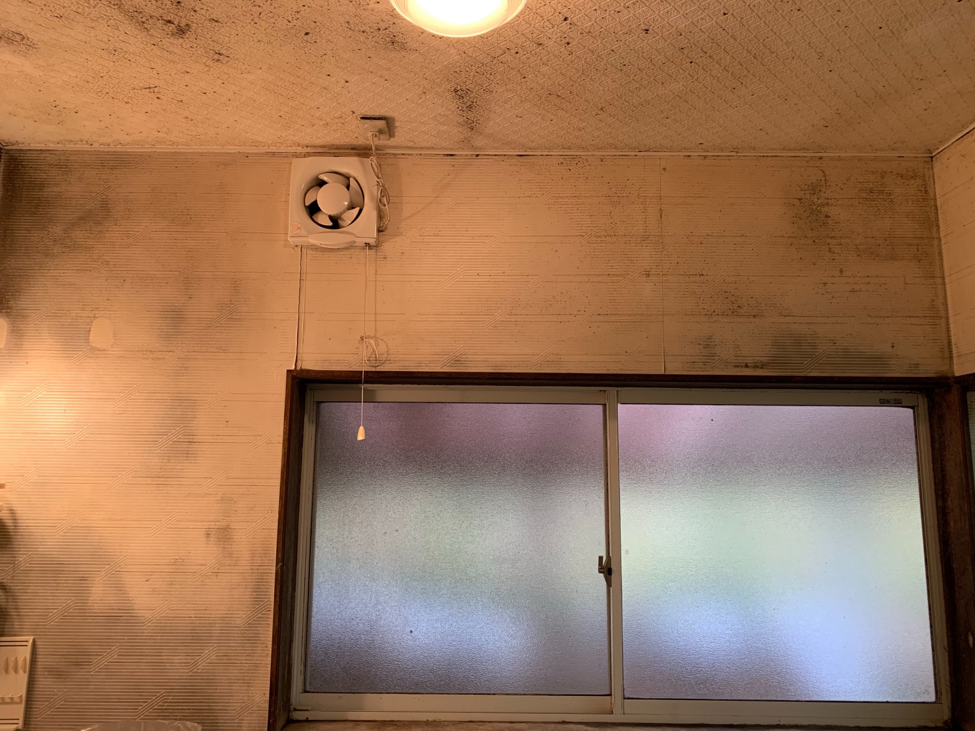 壁紙染色をしました 岐阜県中津川市のエアコン分解クリーニングはおそうじ本舗中津川店